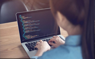平凉 api php源码,下载的php源码怎么运行呢？